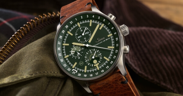 Sinn Hunting Watch 3006; The chronograph with moonlight display