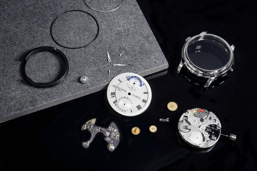 Frederique Constant Hybrid Manufacture