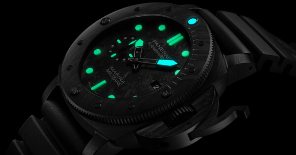 SIHH 2019: Panerai Submersible Marina Militare Carbotech - 47mm