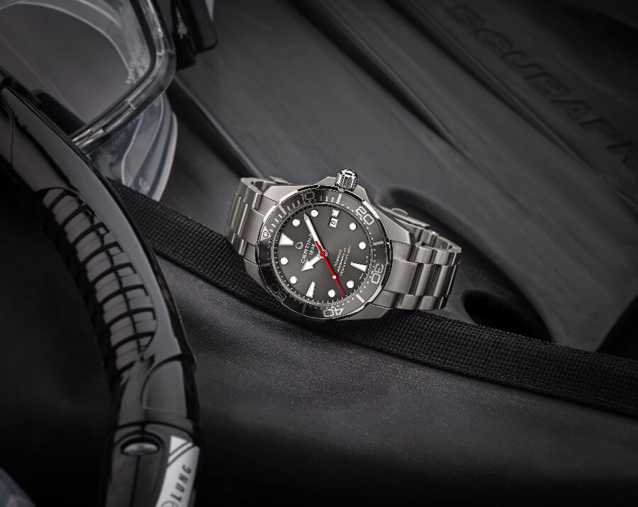 Certina DS Action Gent Diver Titanium Watch Review