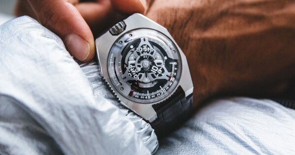 Urwerk UR-100 SpaceTime (Price and Specifications)