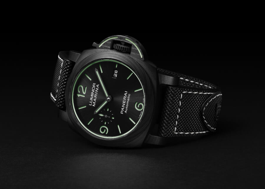 Panerai Luminor Marina Carbotech – 44 mm PAM01118 Watch Review