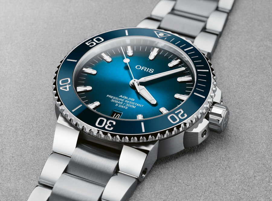 Oris Aquis Date Calibre 400 Watch Review