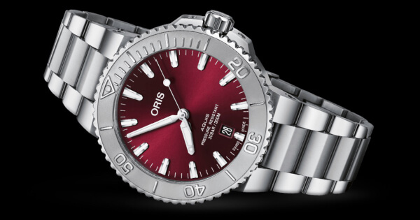 Oris Aquis Date 41.5 mm Cherry Red (Price, Pictures and Specifications)