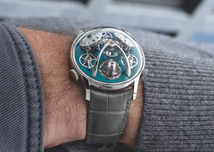 Review MB&F LMX Watch 