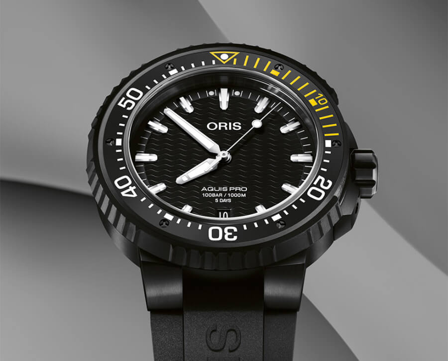 Review Oris AquisPro Date Cal 400 