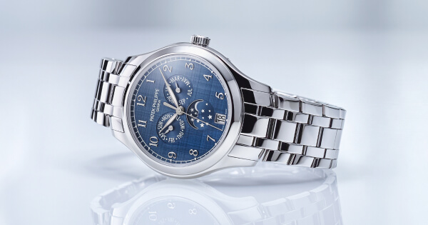 Patek Philippe Ref. 4947/1A-001 Annual Calendar Watch (Price, Pictures and Specifications)